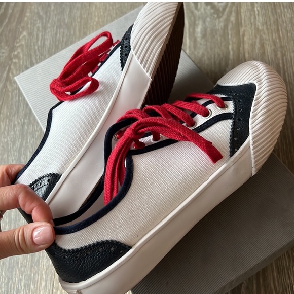 Thom Browne - Leather Trim Sneakers. - Picture 9 of 10
